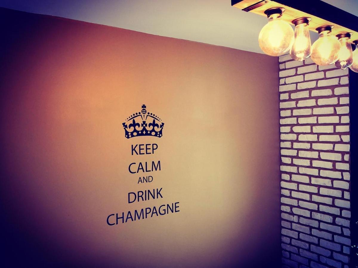 Groom Epernay - Jacuzzi & Champagne المظهر الخارجي الصورة